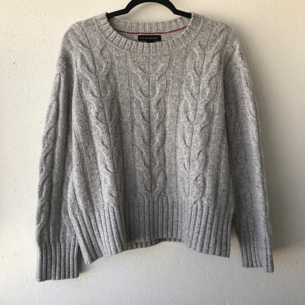 NWOT Women's Banana Republic Merino 100% Wool Light Grey Sweater Size Medium